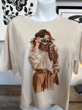 Women’s Cream Graphic Tee with Leopard Scarf Print